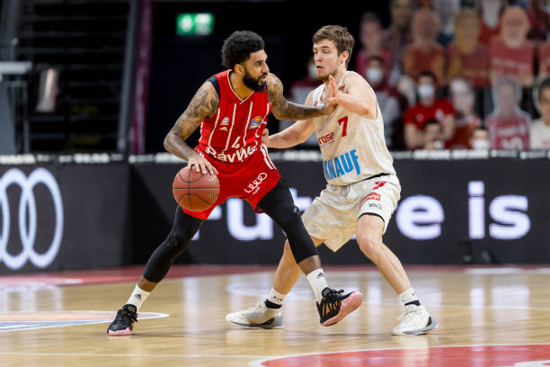 年轻射手胡 年轻射手胡