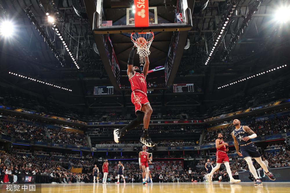 锏在于她的 锏在于她的